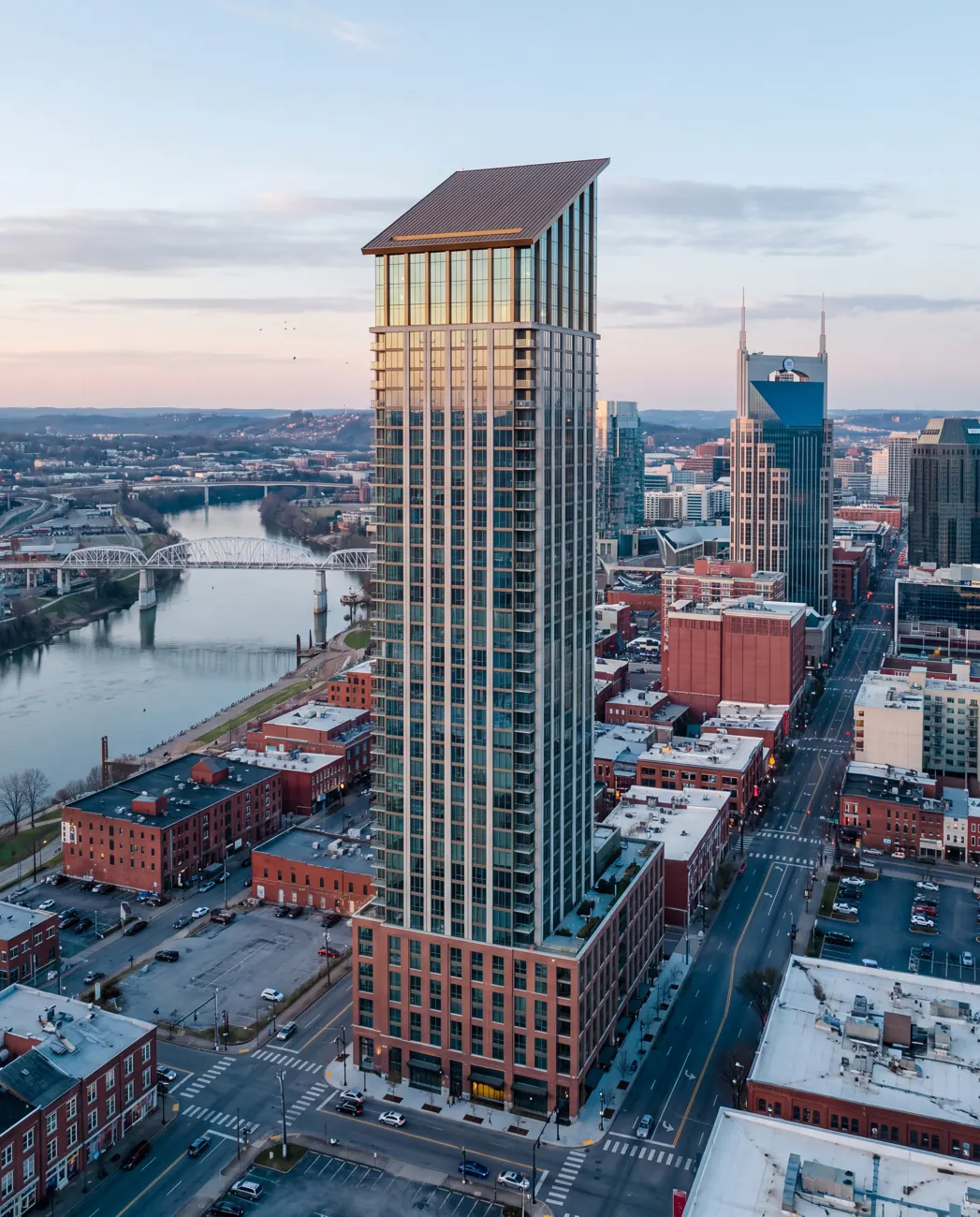 Palisade Heights — waterfront condominium in Nashville, Tennessee, USA.