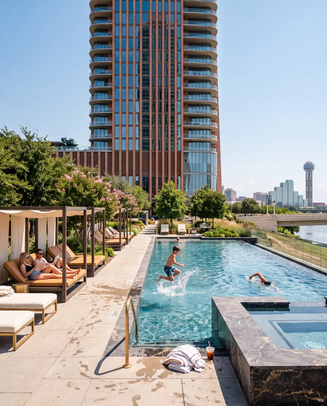 Marlowe Point — Pool deck